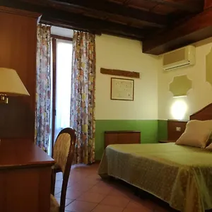 ** Hotel Cavour Italie